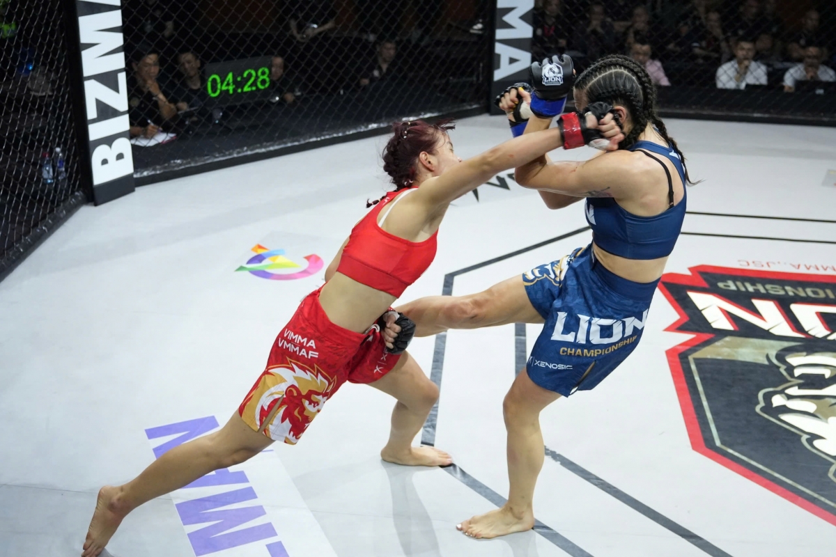 Trà My đã có trận đấu xuất sắc, liên tiếp dồn ép đối thủ. 