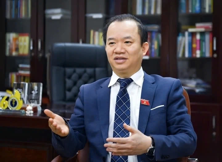 PGS.TS Bùi Hoài Sơn