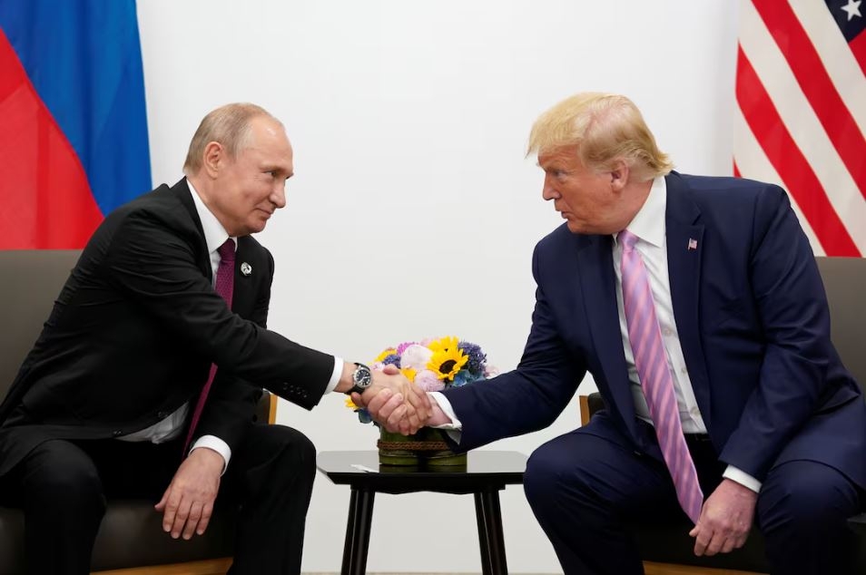 Tổng thống Mỹ Donald Trump và Tổng thống Nga Vladimir Putin. Ảnh: Reuters
