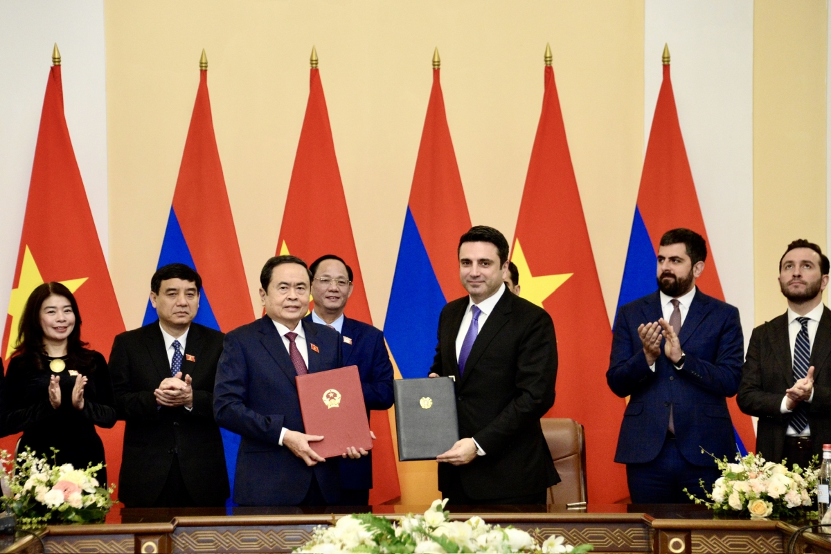 Chủ tịch Quốc hội Trần Thanh Mẫn hội đàm với Chủ tịch Quốc hội Armenia