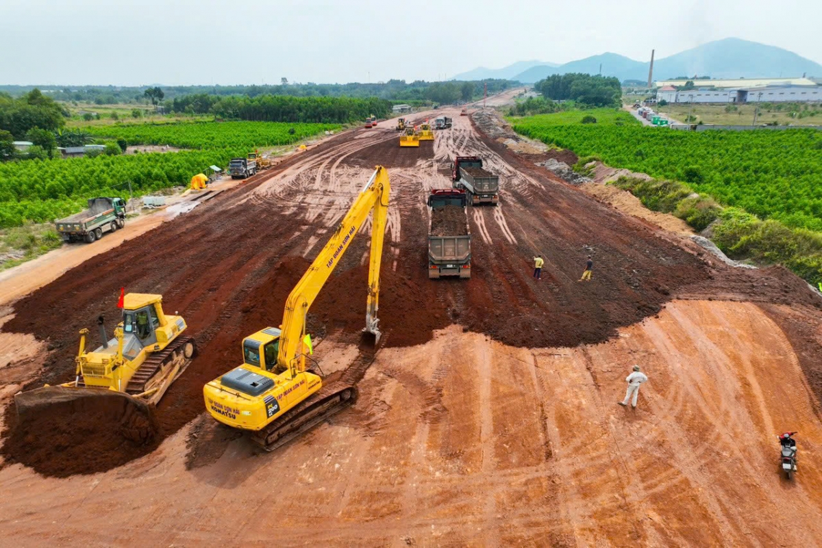 Tập trung đẩy nhanh tiến độ dự án cao tốc Biên Hòa – Vũng Tàu
