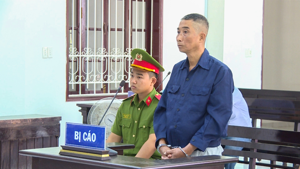 Bị cáo Nguyễn Hoàng Minh tại tòa