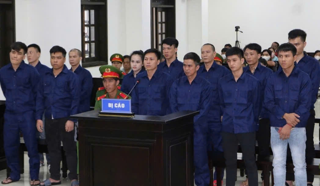 Các bị cáo tại tòa (Ảnh: T.A)