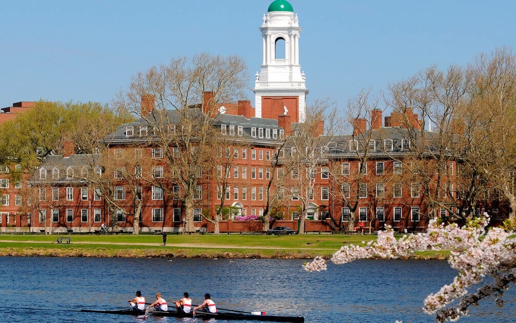 Đại học Harvard. Ảnh: Appily.
