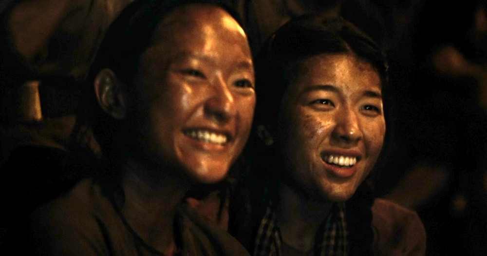 Hồ Thu Anh (vai Ba Hương) và Diễm Hằng Lamoon (vai Út Khờ)