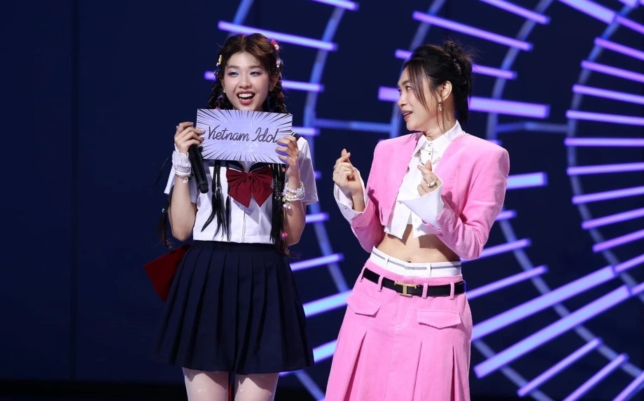 Tại Vietnam Idol 2023, cô gây ấn tượng mạnh khi liên tục biến hóa phong cách, hóa thân vào các nhân vật hoạt hình và điện ảnh khác nhau, lọt vào top 6 chung cuộc. Sau chương trình, cô cho ra mắt MV "Sao hiểu được" và bắt đầu phát triển sự nghiệp ca sĩ chuyên nghiệp.