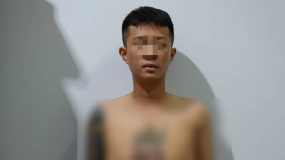 Châu Trương Minh Khoa tại cơ quan công an. Ảnh: CABT