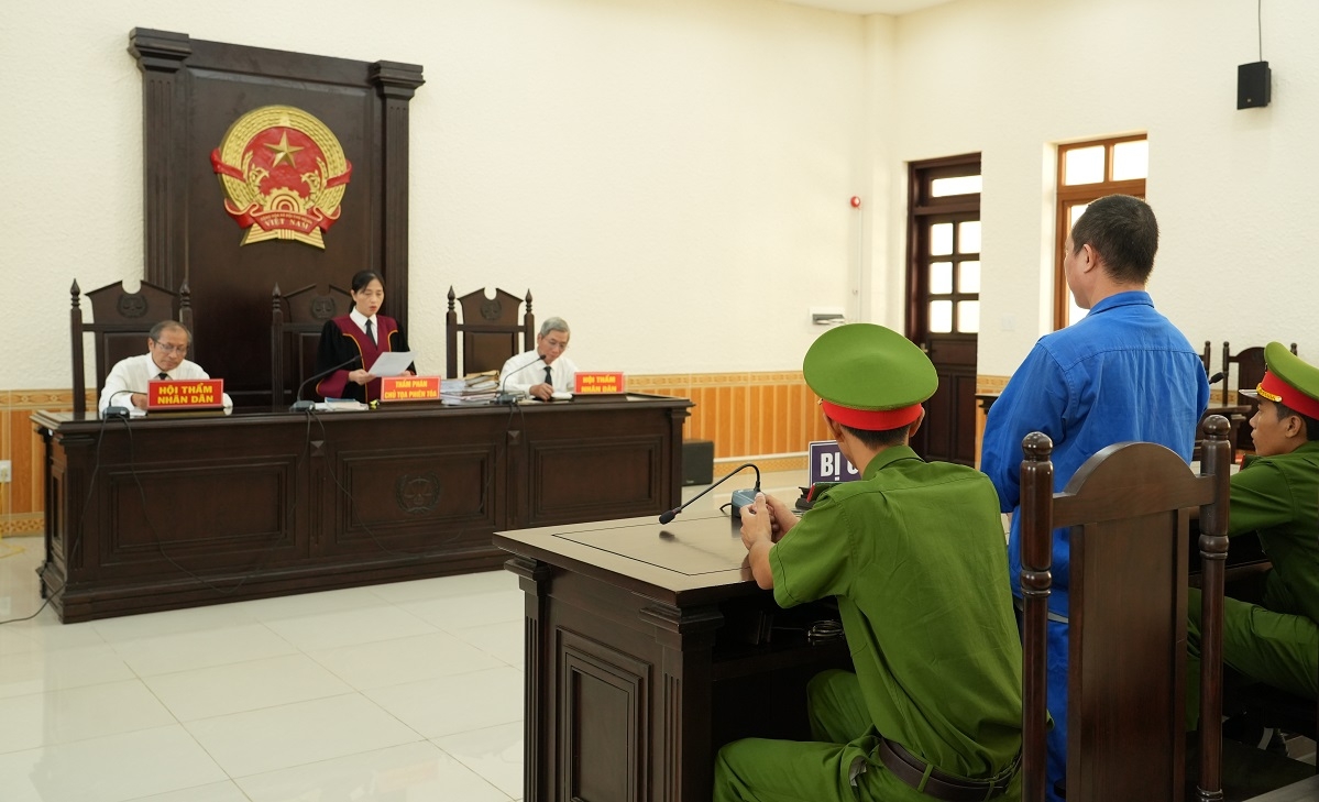 Hội đồng xét xử tuyên phạt tuyên phạt bị cáo Lê Hoàng Trung 6 năm tù giam. Ảnh: CABT 