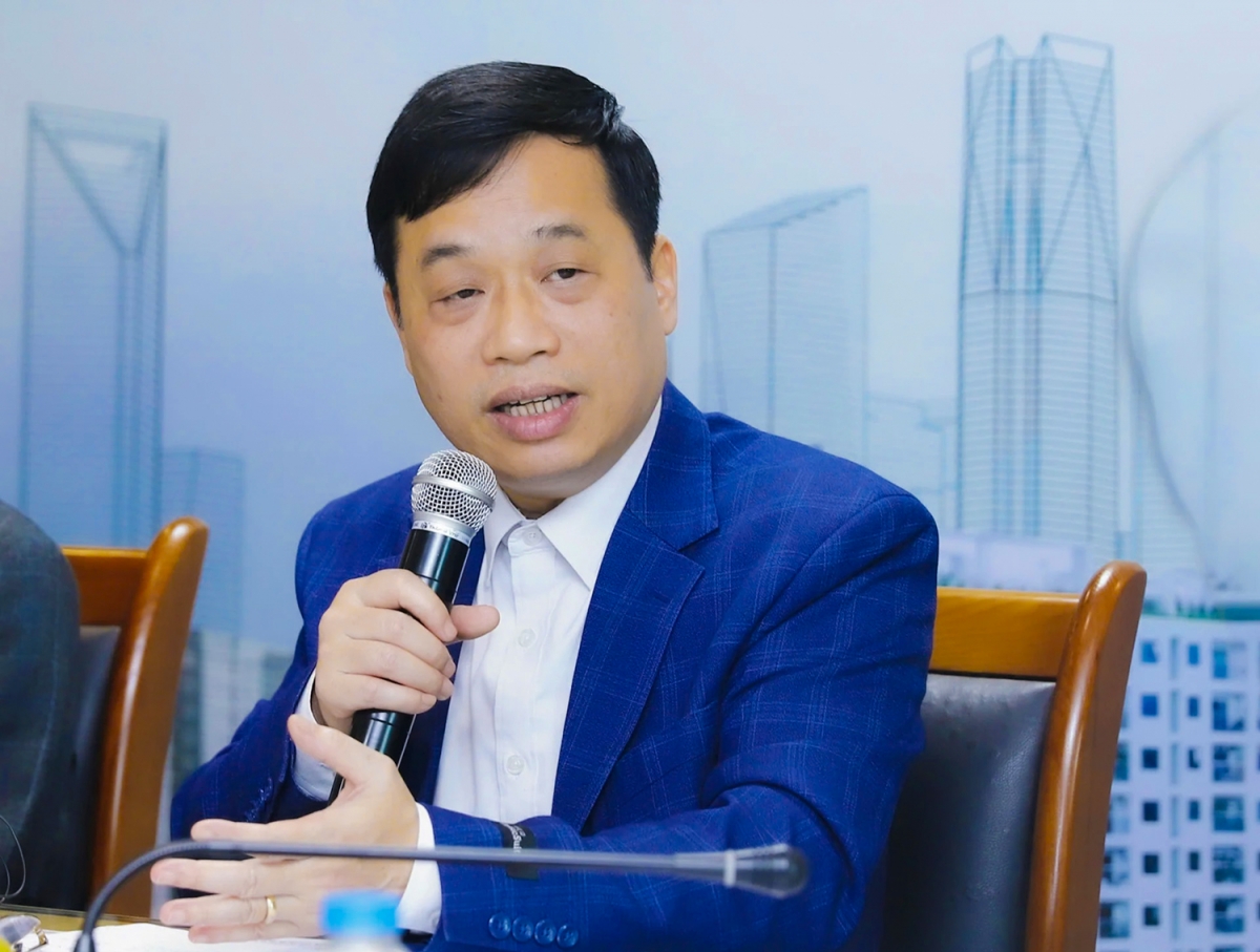 Ông Lê Văn Bình, Phó Cục trưởng Cục Quản lý đất đai, Bộ Nông nghiệp và Môi trường.