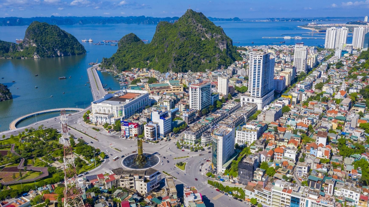 Thành phố Hạ Long được đề xuất phương án sắp xếp thành 11 đơn vị hành chính cấp xã