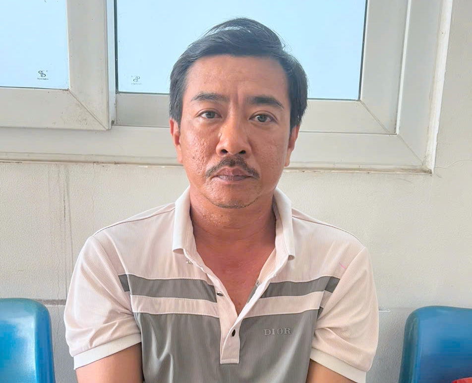 Nguyễn Tấn Đạt thừa nhận hành vi đột nhập vào nhà bà T. để trộm cắp tài sản