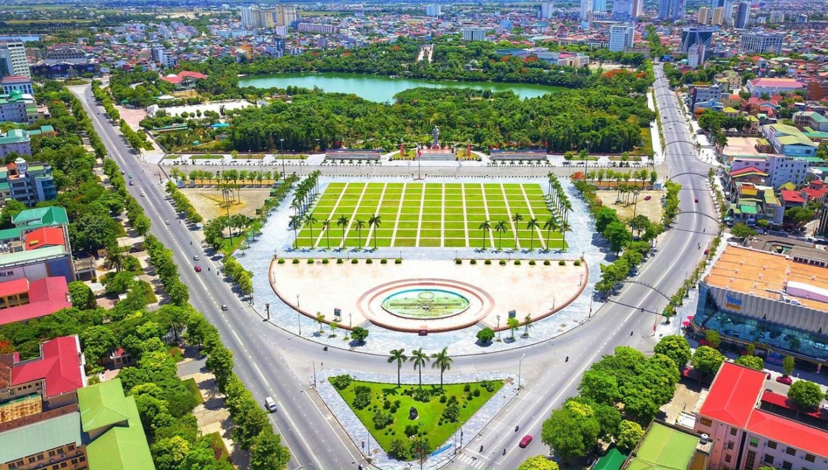 Quảng trường Hồ Chí Minh, TP Vinh (Nghệ An)