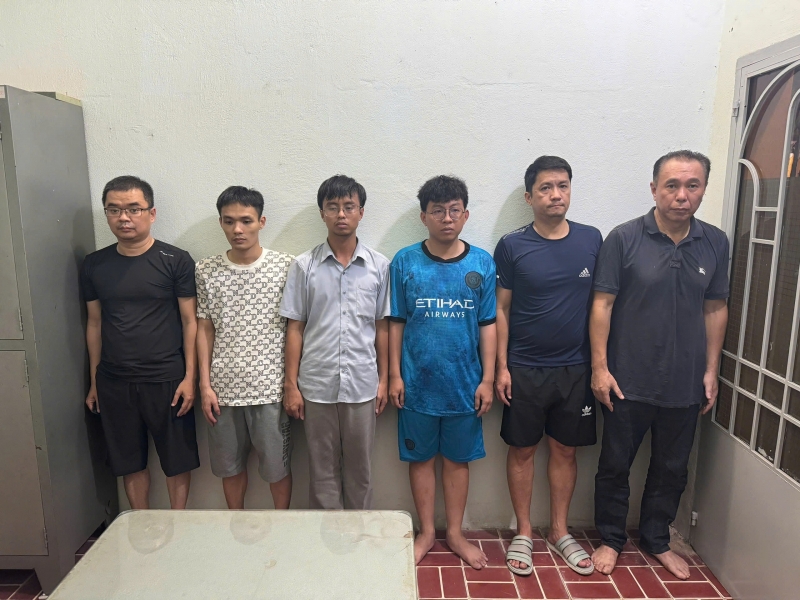 Một số đối tượng đánh bạc bị tạm giữ