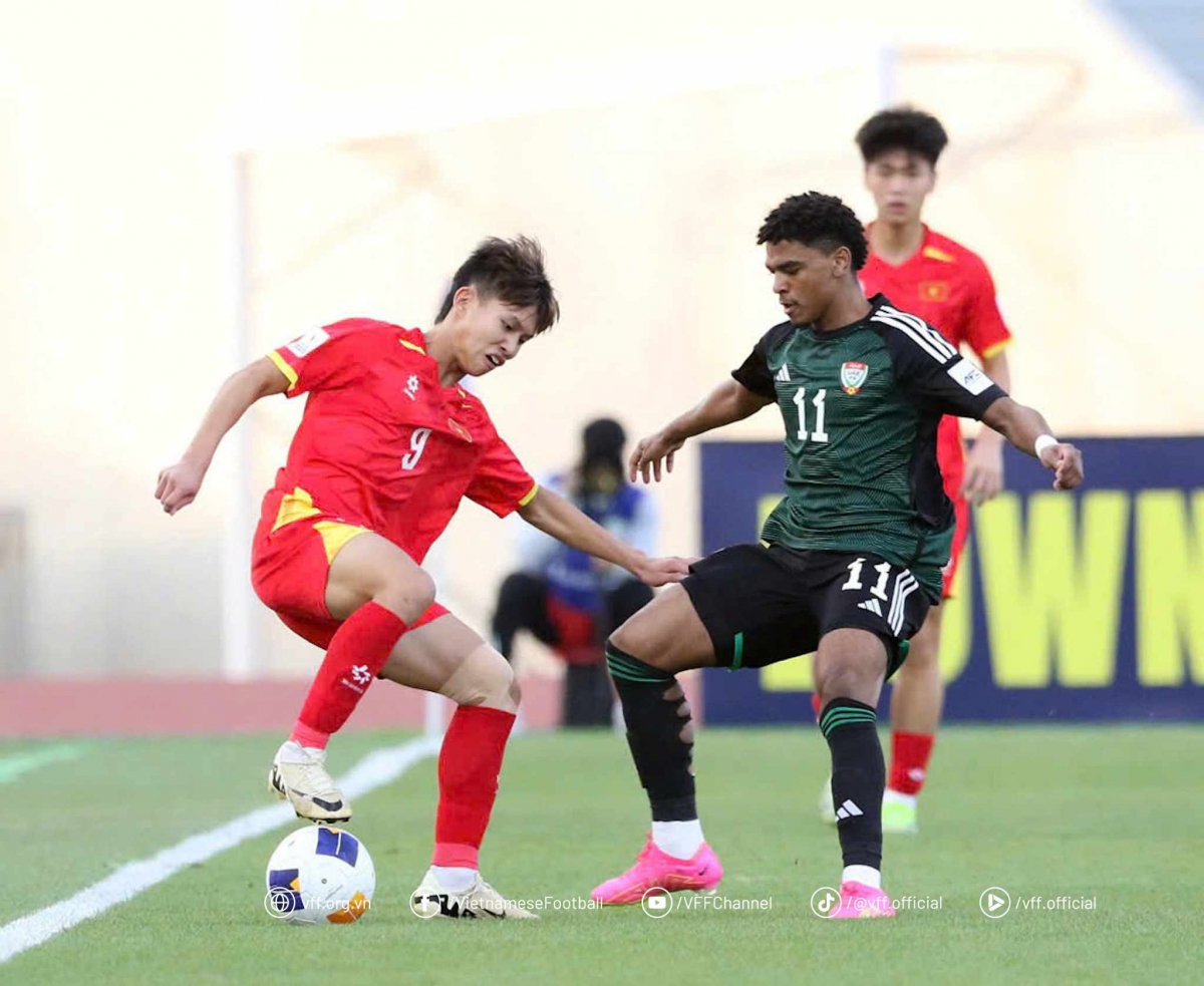 U17 Việt Nam chơi đầy bản lĩnh tại VCK U17 châu Á 2025 (Ảnh: VFF)