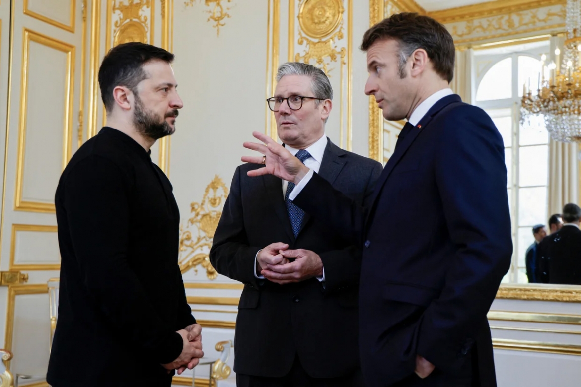 Từ trái qua: Tổng thống Ukraine Volodymyr Zelensky, Thủ tướng Anh Keir Starmer và Tổng thống Pháp Emmanuel Macron. Ảnh: Reuters.