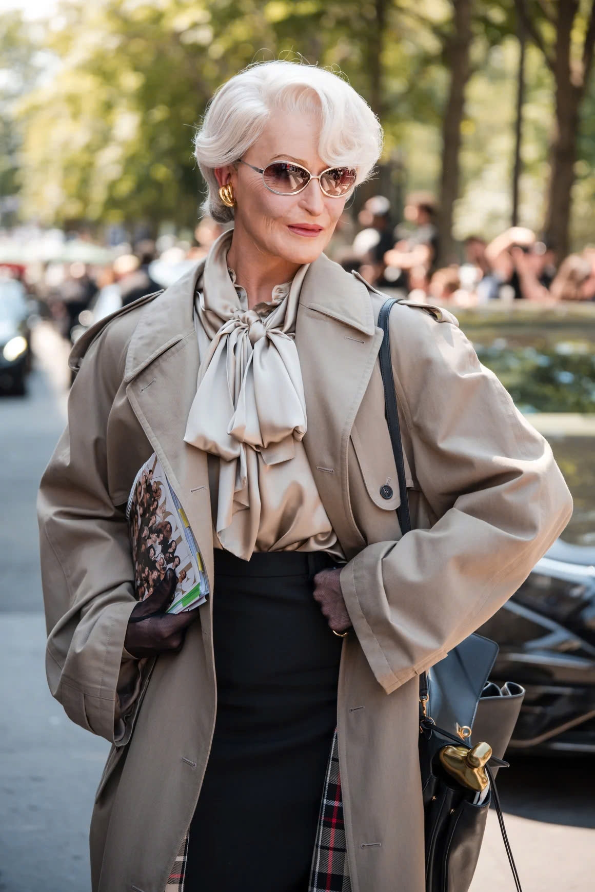 Alexis Stone đã tham dự buổi trình diễn Haute Couture năm 2024 của Balenciaga tại Paris trong trang phục thành Miranda Priestly, nhân vật hư cấu trong "The Devil Wears Prada".