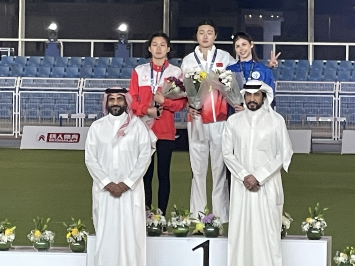 Mai Ngọc Ánh (ngoài cùng bên trái) xuất sắc đoạt HCB tại giải U18 Điền kinh vô địch châu Á ở Saudi Arabia.