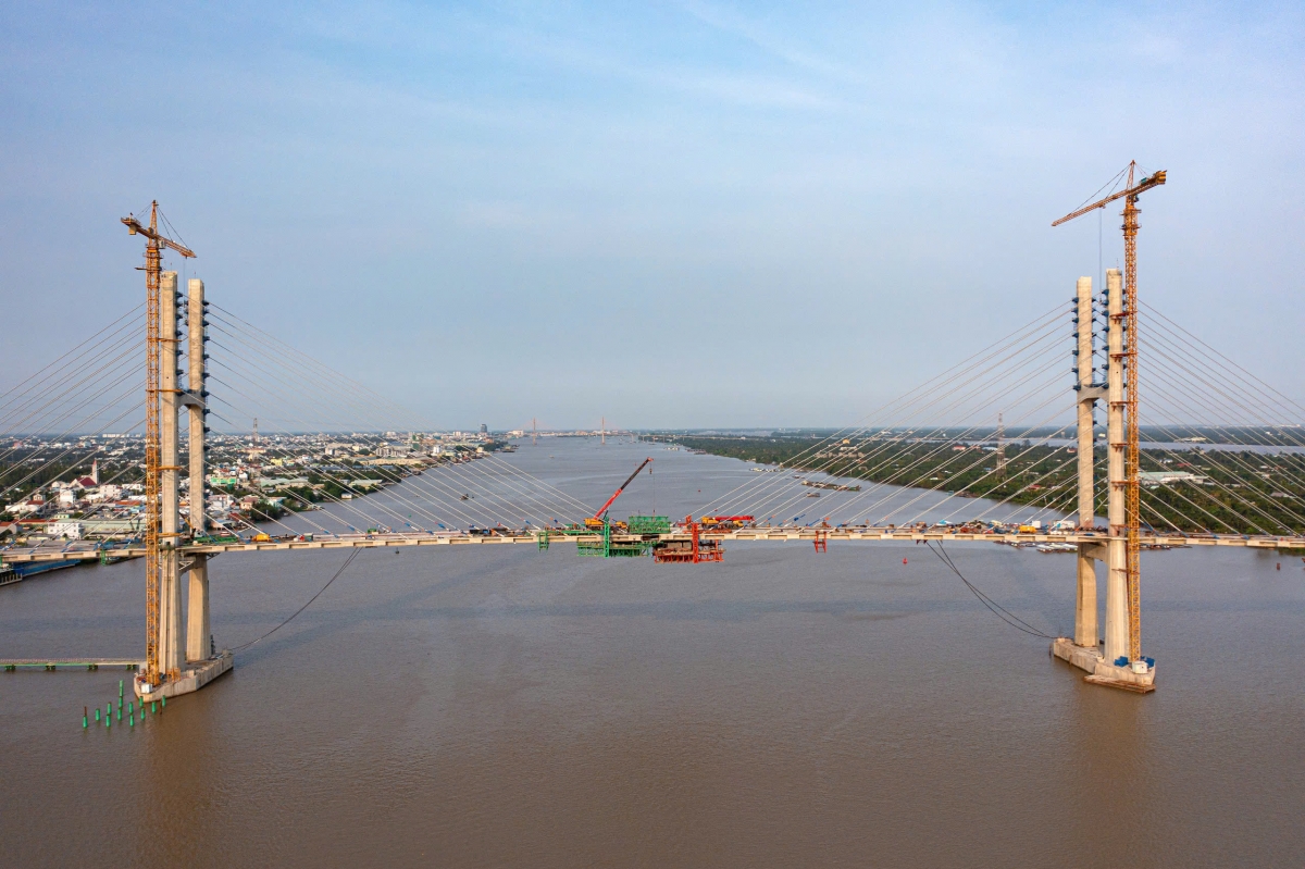 Cầu Rạch Miễu 2 sẽ hoàn thành trước thời gian mà Thủ tướng Chính phủ yêu cầu 4 tháng