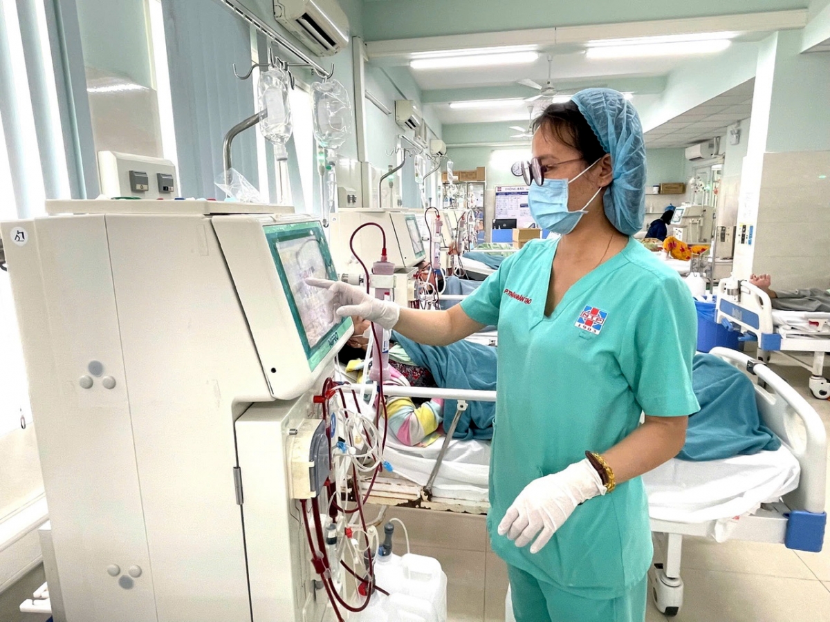 Bệnh thận mạn ảnh hưởng rất lớn đến sức khỏe thể chất, tinh thần và tài chính của người bệnh