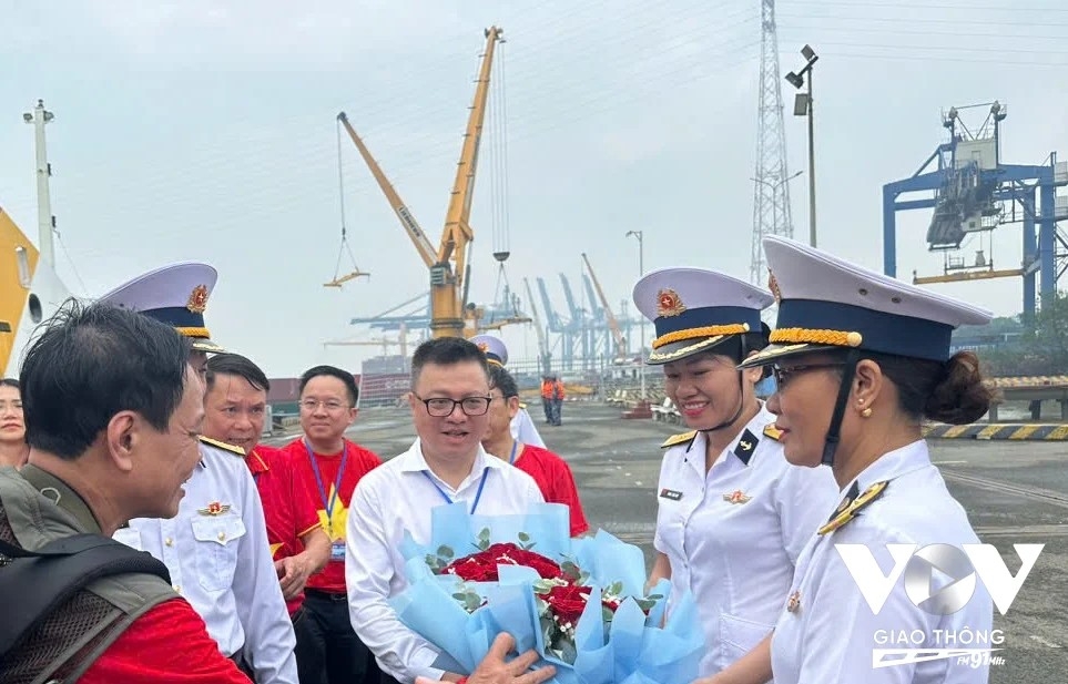 Hội nhà báo Việt Nam tổ chức chuyến đi theo kế hoạch của Ban Tuyên giáo Trung ương về kỷ niệm 100 năm ngày báo chí cách mạng Việt Nam, 50 năm giải phóng quần đảo Trường Sa