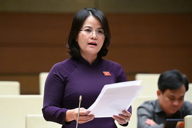 Đại biểu Nguyễn Hoàng Bảo Trân.