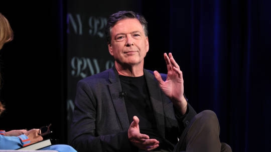 Cựu giám đốc FBI James Comey. Ảnh: RT