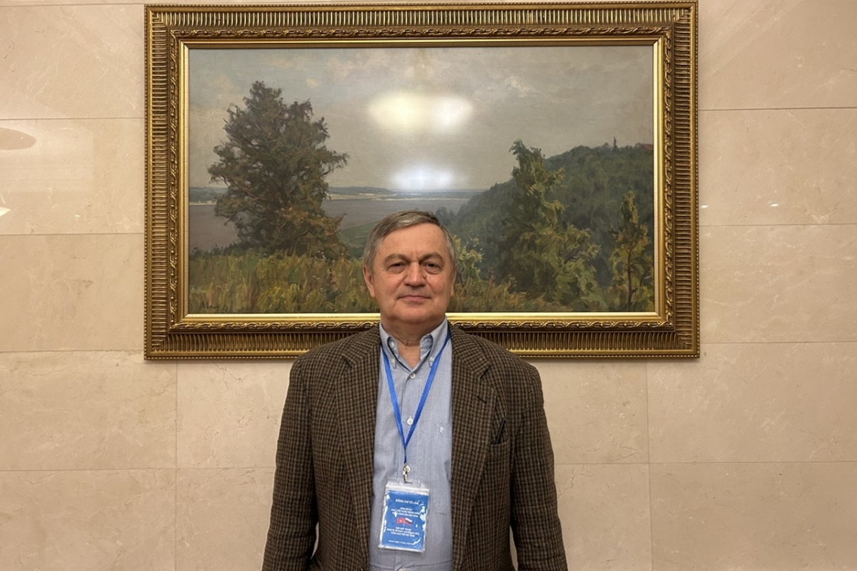 Tiến sĩ Anatoly Sokolov