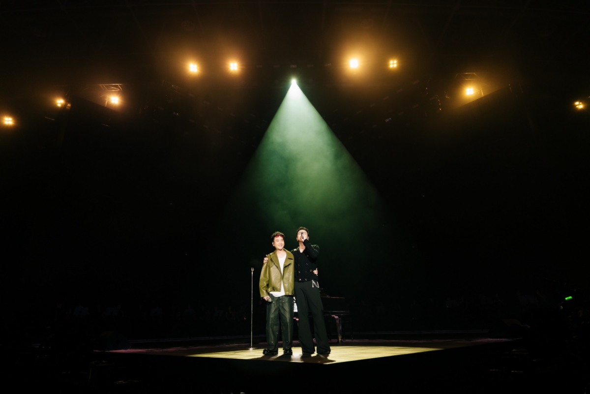 SOOBIN và JustaTee mang đến hai ca khúc "Đã lỡ yêu em nhiều" và "Vụt tan"