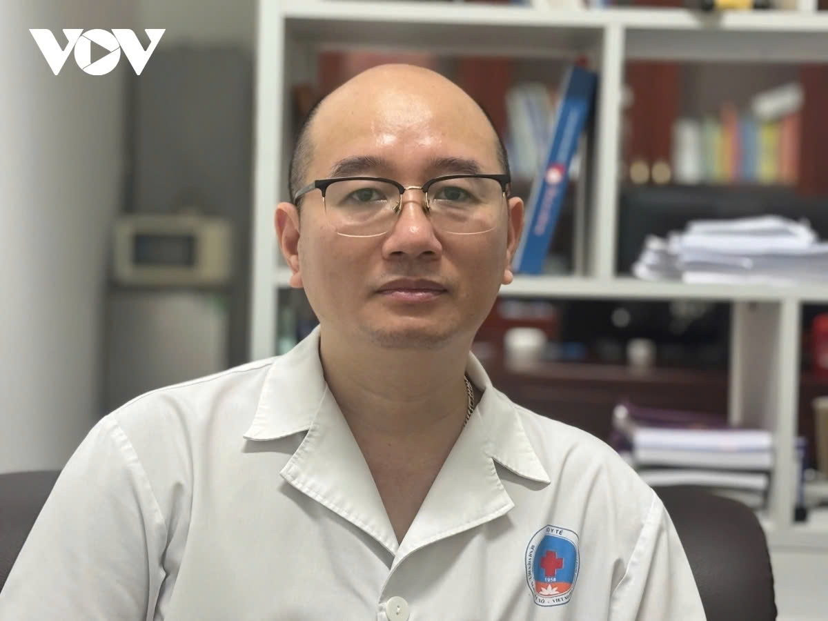 Bác sĩ Vũ Hoài Nam – Trưởng khoa Bệnh Nhiệt đới, Bệnh viện Hữu Nghị