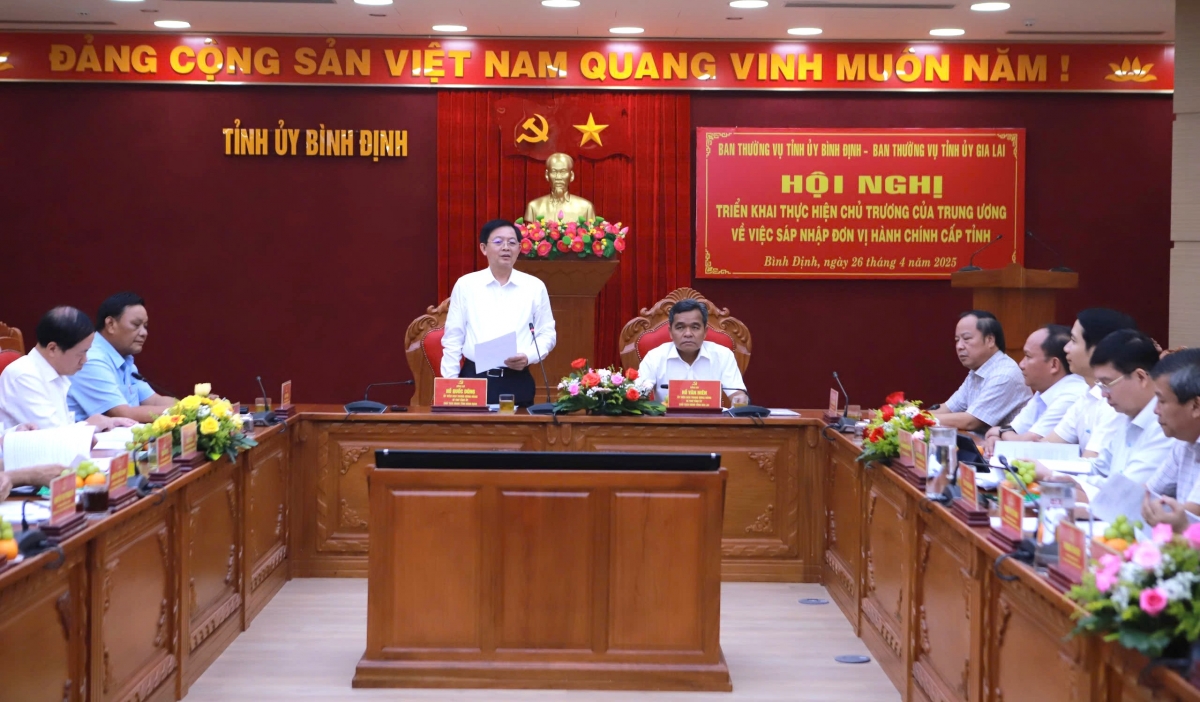 Ban Thường vụ tỉnh Bình Định và Ban Thường vụ tỉnh Gia Lai họp bàn phương án hợp nhất 2 tỉnh