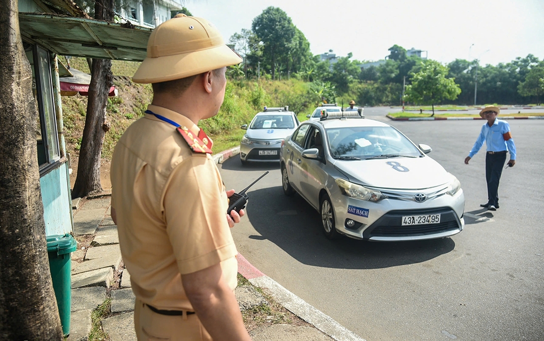 Các thí sinh thi lấy giấy phép lái xe ô tô