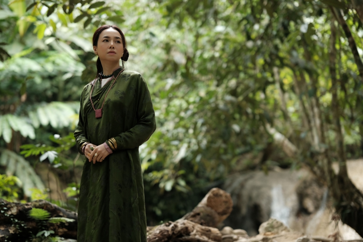 "Thám tử Kiên: Kỳ án không đầu" đánh dấu sự trở lại ấn tượng của đạo diễn Victor Vũ với thể loại điều tra, phá án – sở trường vốn giúp anh tạo tên tuổi.