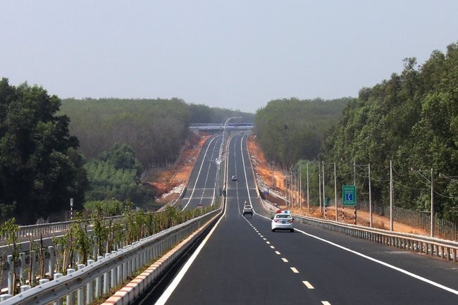 Có cao tốc Quảng Ngãi – Măng Đen sẽ tăng cường liên kết giữa Tây Nguyên với vùng duyên hải miền Trung, thúc đẩy giao thương, xuất khẩu và phát triển du lịch.