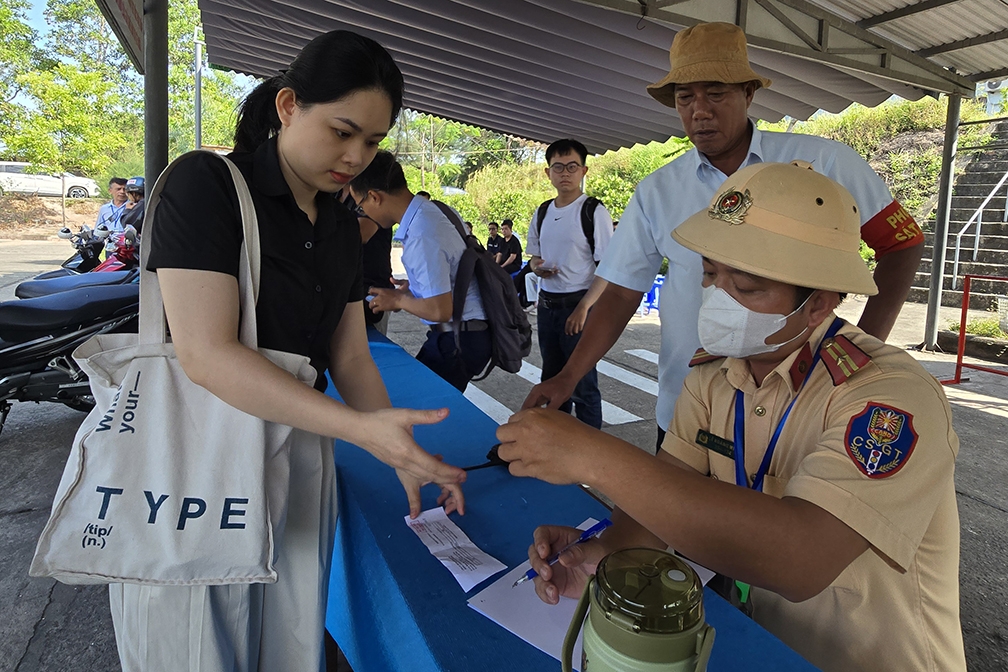 Đây là kỳ sát hạch đầu tiên do Công an Đà Nẵng tổ chức từ khi tiếp nhận nhiệm vụ từ ngành Giao thông