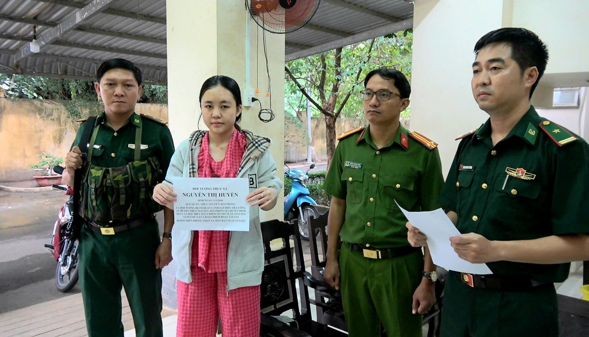 Đối tượng Nguyễn Thị Huyền (ảnh L.Q)