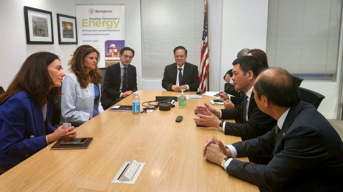 Bộ trưởng Nguyễn Hồng Diên làm việc với Tập đoàn Westinghouse – một trong những tập đoàn hàng đầu thế giới về công nghệ điện hạt nhân - Ảnh: Moit