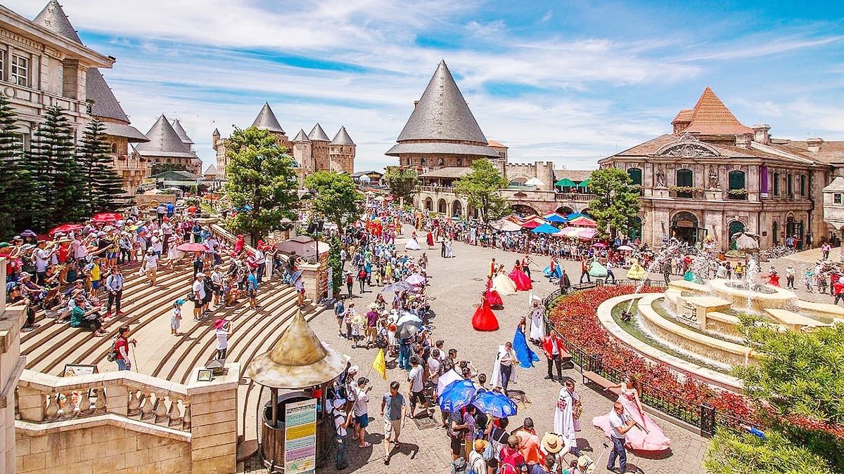 Tổng lượng khách du lịch đến Đà Nẵng ước đạt 610.000 lượt, tăng hơn 50% so với cùng kỳ năm 2024.