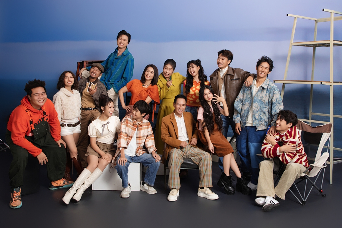 Quách Ngọc Tuyên và đoàn phim "Lật mặt 8"