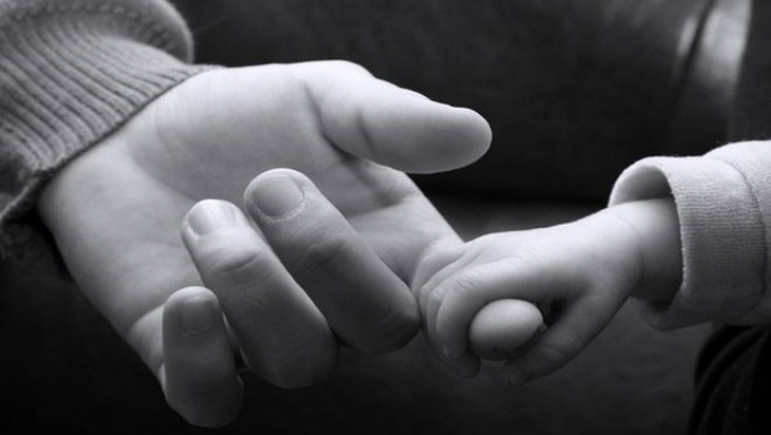 Tôi quyết định ly hôn, trở thành mẹ đơn thân vì chán ngán người chồng cờ bạc (Ảnh minh họa, nguồn KT)