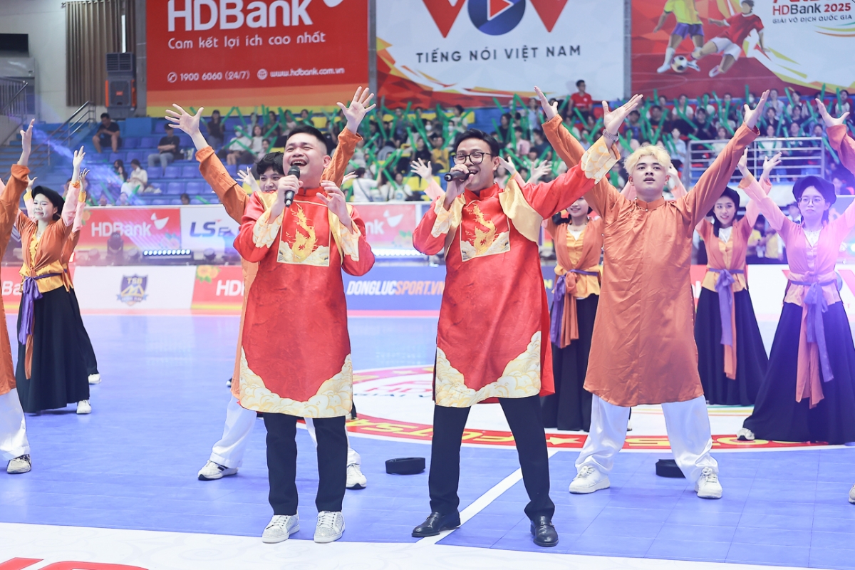 Tiết mục văn nghệ gây ấn tượng tại chương trình.