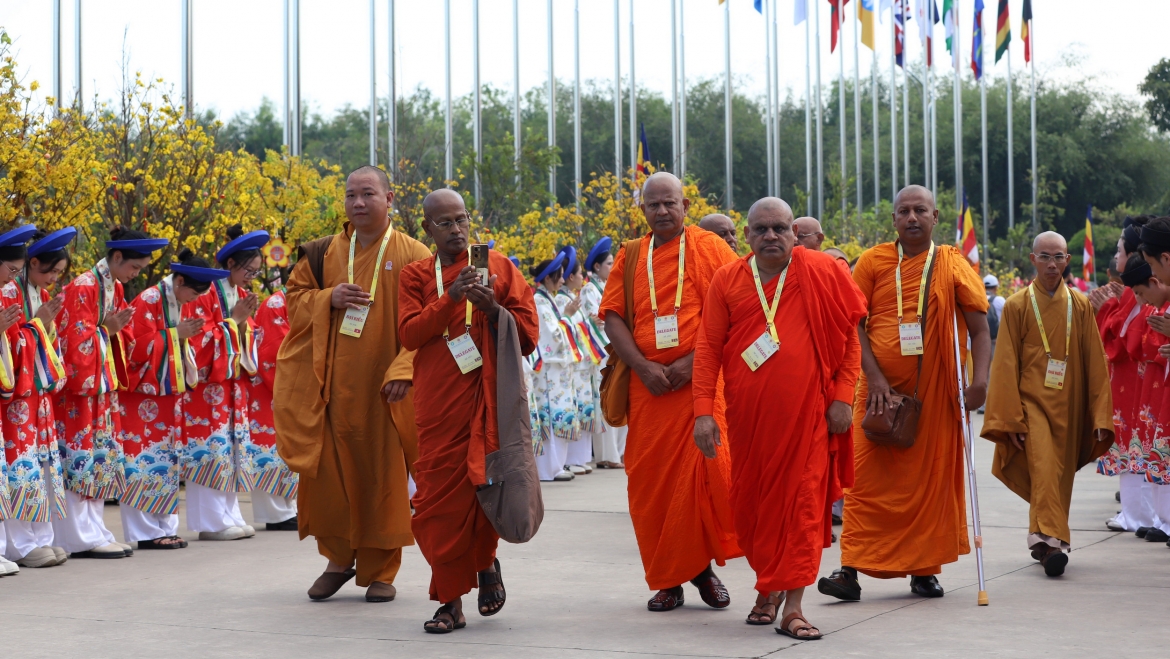 Đại lễ Vesak 2025 có sự hiện diện của đông đảo tăng ni phật tử năm châu