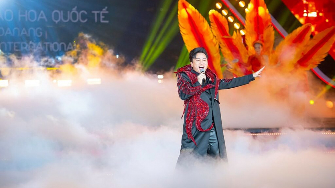 Nhiều nghệ sĩ nổi tiếng như Tùng Dương sẽ trình diễn tại đêm khai mạc Lễ hội pháo hoa quốc tế Đà Nẵng 2025.