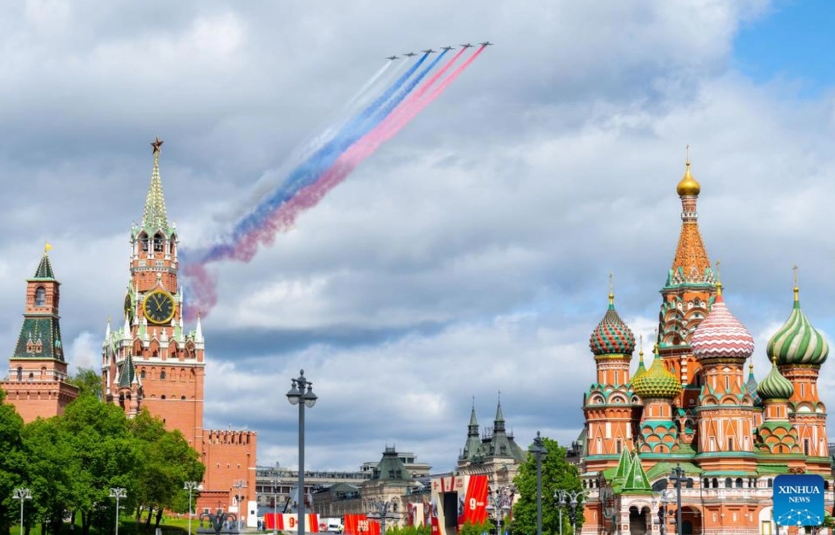 Máy bay quân sự duyệt đội hình cho lễ duyệt binh sắp tới ở Quảng trường Đỏ, Moscow, Nga. Ảnh: Xinhua