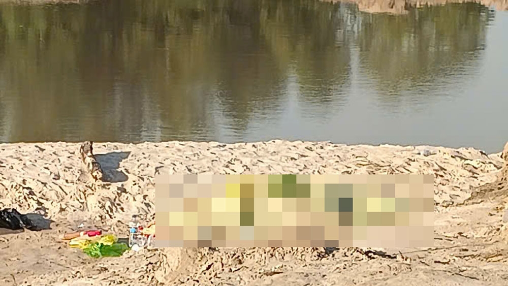 Thi thể nạn nhân được tìm thấy ở phía hạ lưu suối Cái