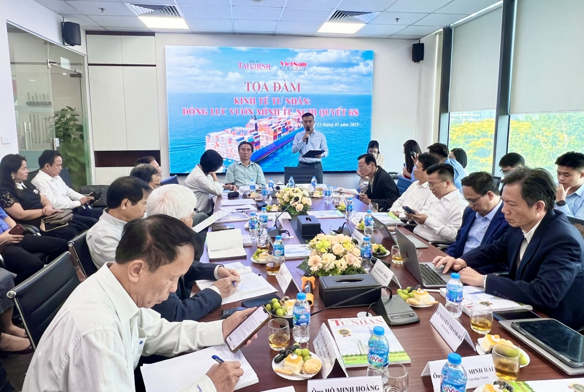 Tọa đàm do Tạp chí Đầu tư tài chính (Hiệp hội tư vấn tài chính Việt Nam) tổ chức hôm 13/5/2025 tại Hà Nội. 