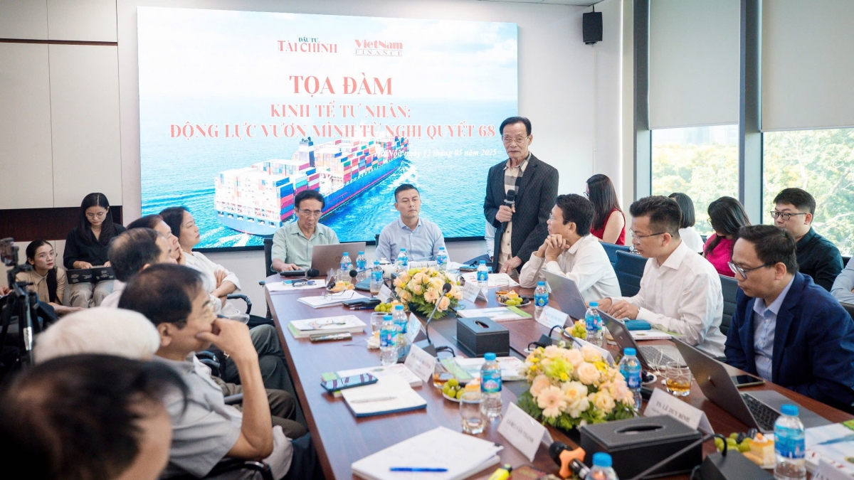 Toàn cảnh buổi tọa đàm “Kinh tế tư nhân: Động lực vươn mình từ Nghị quyết 68”.