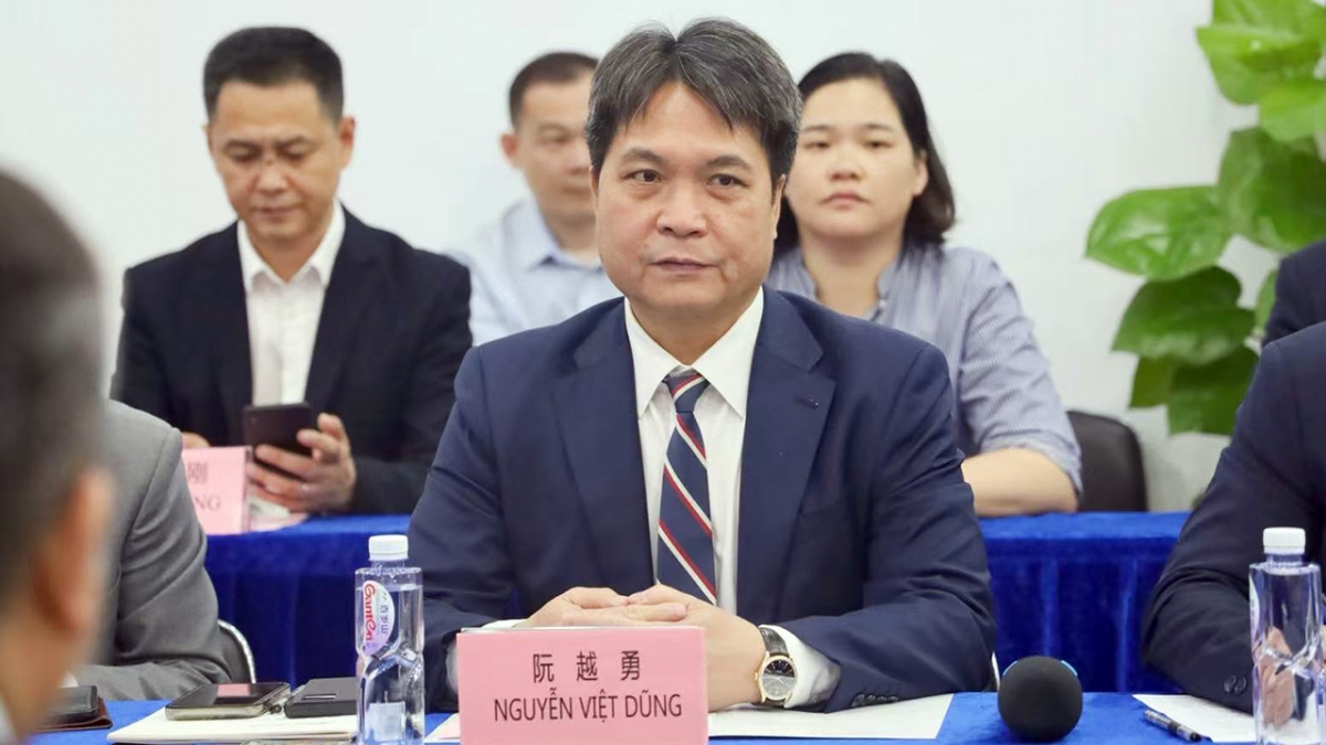Tổng Lãnh sự Việt Nam tại Quảng Châu Nguyễn Việt Dũng phát biểu tại buổi tọa đàm - Ảnh: Tổng Lãnh sự quán Việt Nam tại Quảng Châu