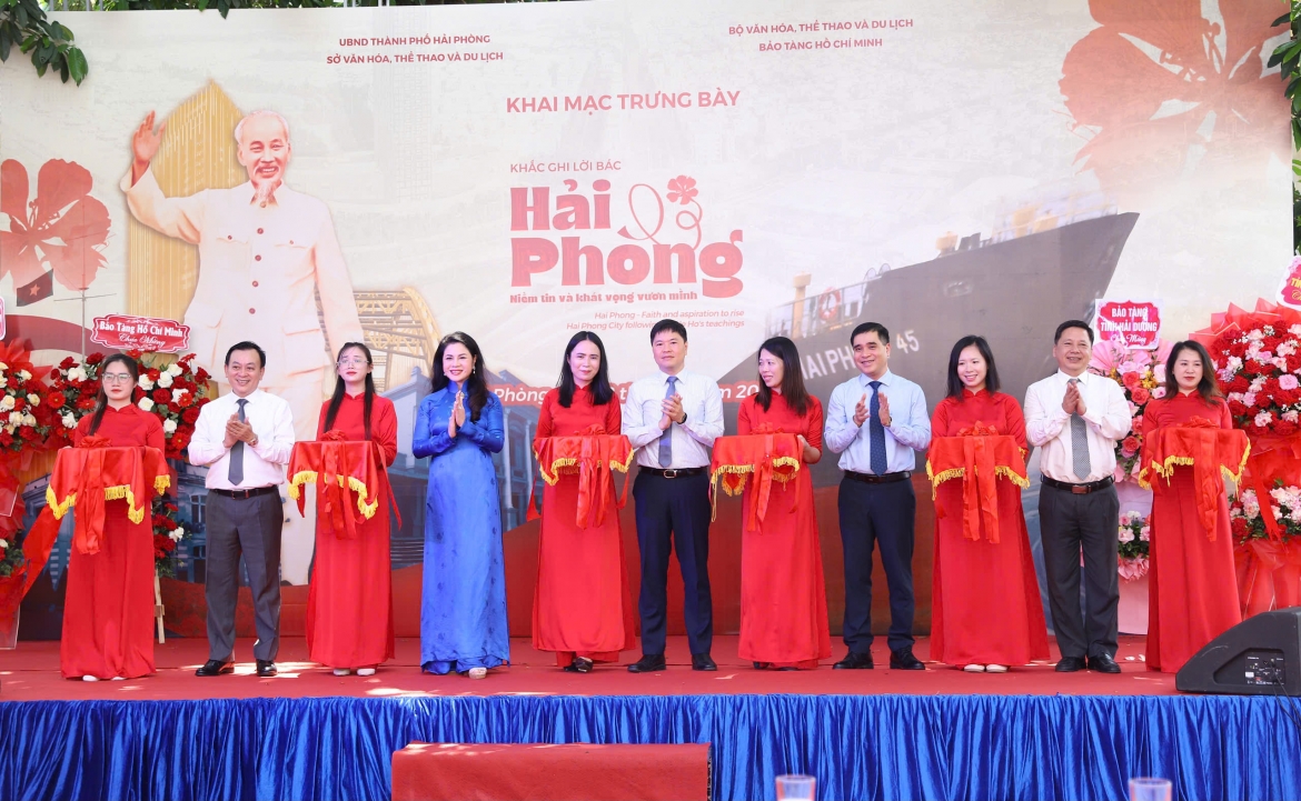 Trưng bày chuyên đề “Hải Phòng – Niềm tin và khát vọng vươn mình” nhân kỷ niệm 135 năm Ngày sinh Chủ tịch Hồ Chí Minh (19/5/1890 - 19/5/2025), 70 năm Ngày giải phóng Hải Phòng và đón nhận danh hiệu Thành phố Anh hùng.