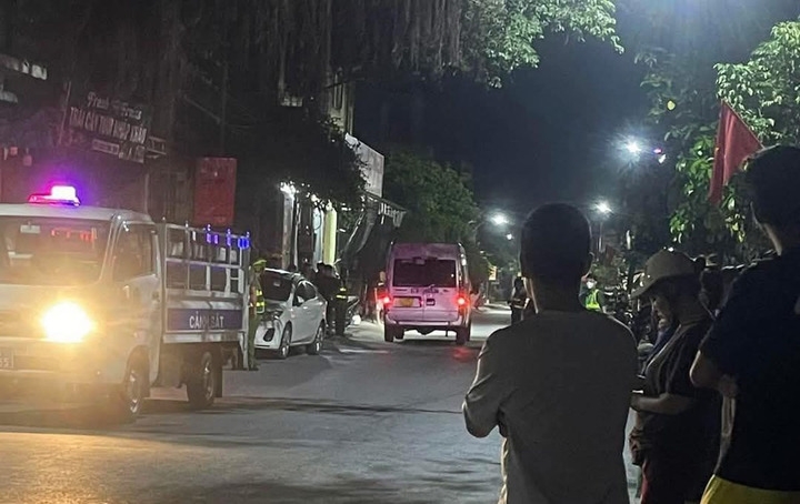 Công an nhanh chóng huy động lực lượng truy bắt nghi phạm.