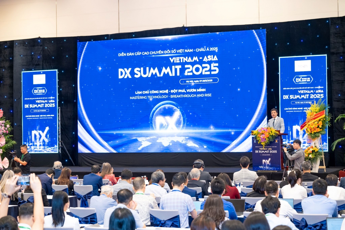 Toàn cảnh sự kiện